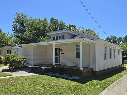 3521 King St Photo 1