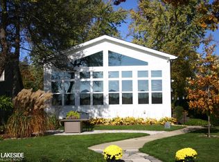 3564 Rush Lake Rd, Pinckney, MI 48169