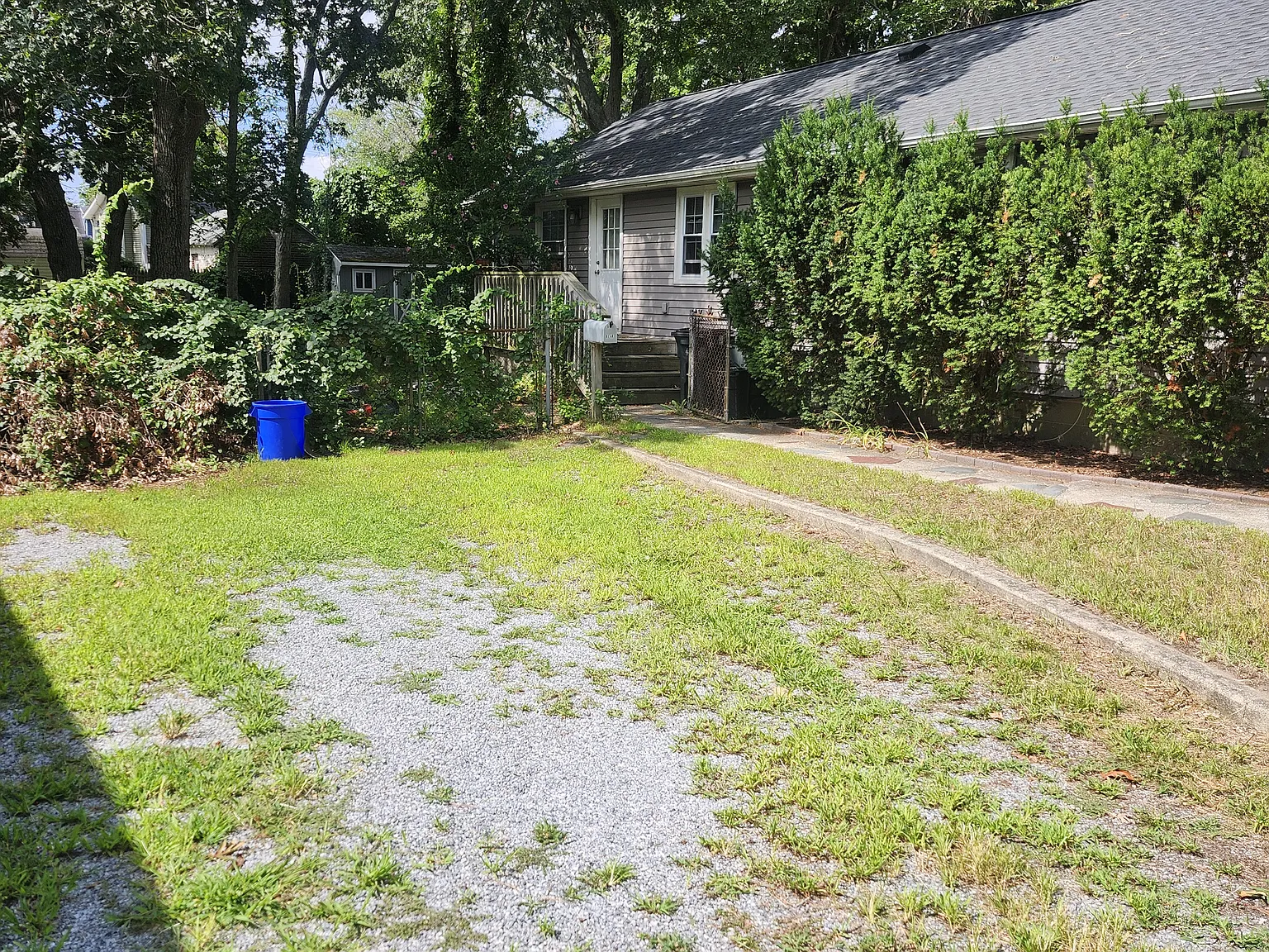 118 W Pierson Ave — Photo 1