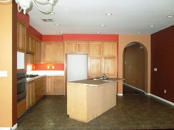 3rd image of 5051 Staghorn Dr