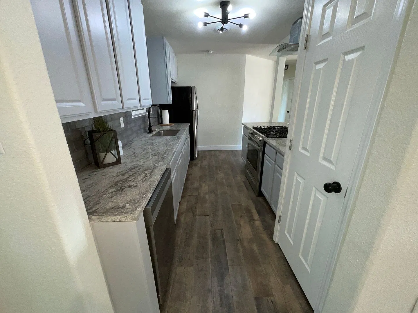 Beautiful Home In the Heart Of Copperas Cove — Photo 4