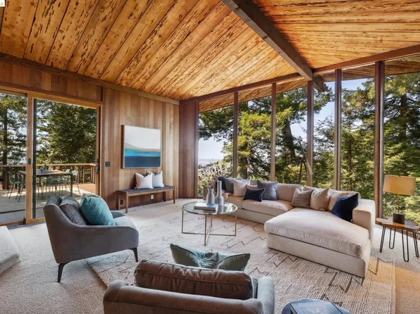 6145 Castle Dr, Oakland, CA 94611