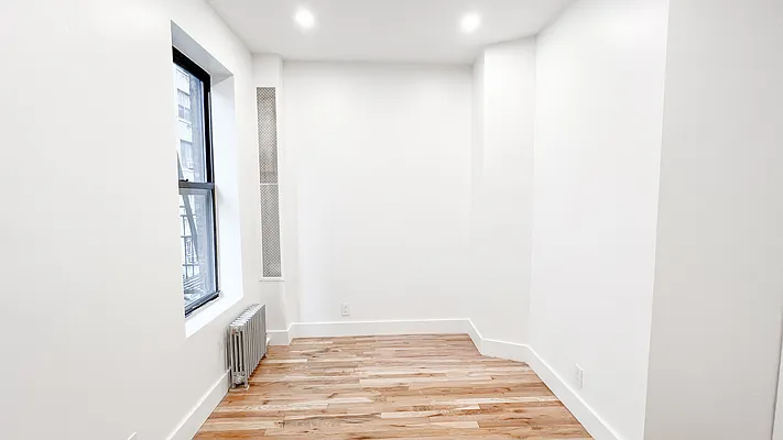 Rented by Brighton Management | media 12