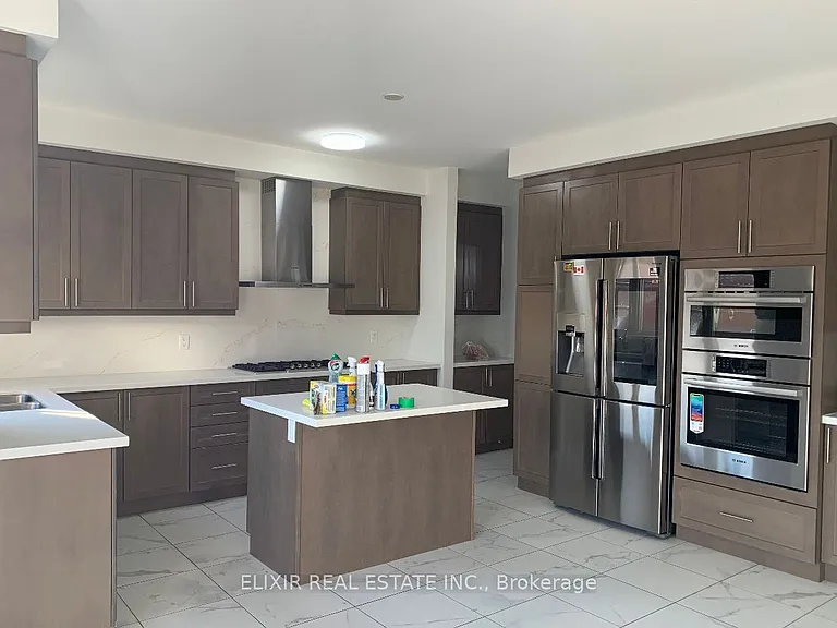 110 Brushwood Dr — Photo 4