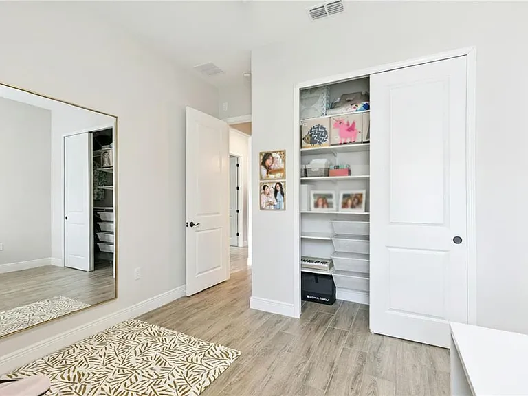 13114 McMillan Dr — Photo 19
