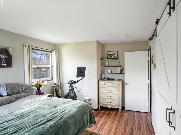 salem-oregon-53017115 picture