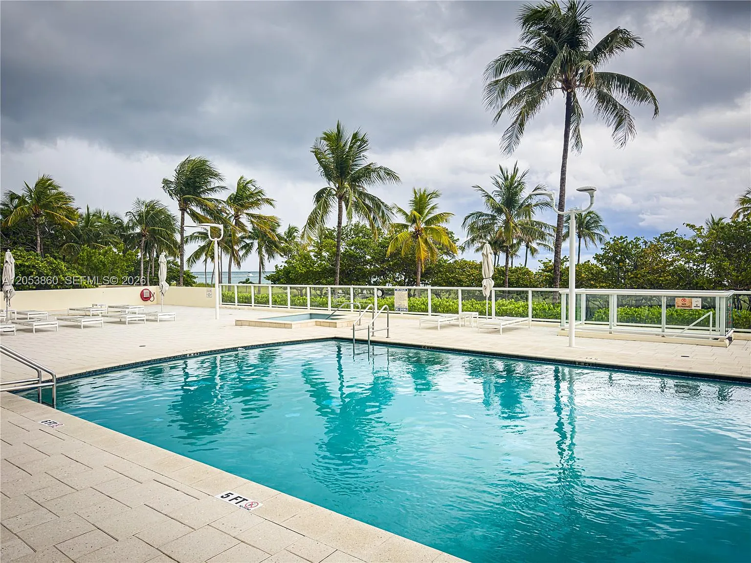 The Plaza Of Bal Harbour — Photo 3