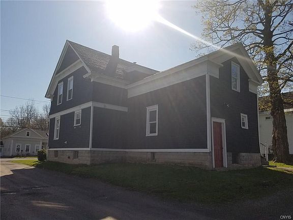 4th image of 4525 Verona St