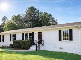 1445 E McIntosh Rd, Griffin, GA 30223