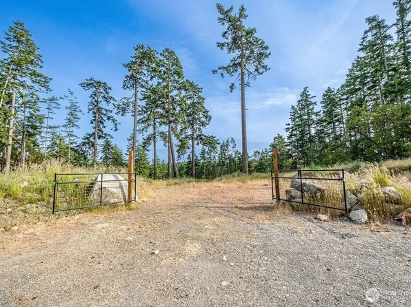 2463 Libbey Road, Coupeville, WA 98239