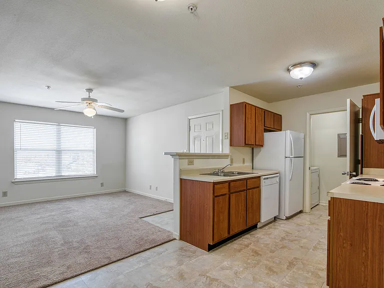 LIVING-KITCHEN-01