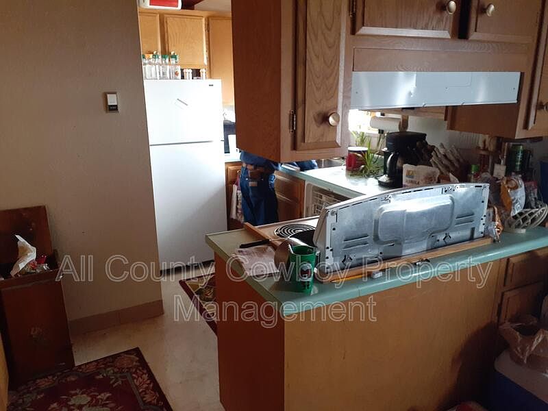 1st image of 1000 E Garfield St #6