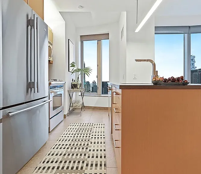8 Spruce St #30T — Photo 2