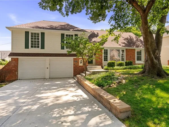 10603 W 98th Ter, Overland Park, KS 66214