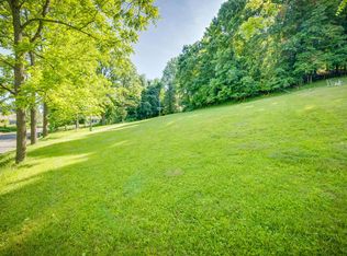 Wallace Pike, Bristol, VA 24202