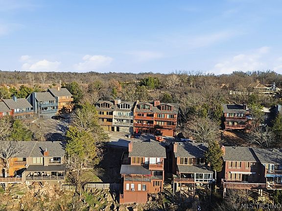 4th image of 219 Cedar Ln #2-19