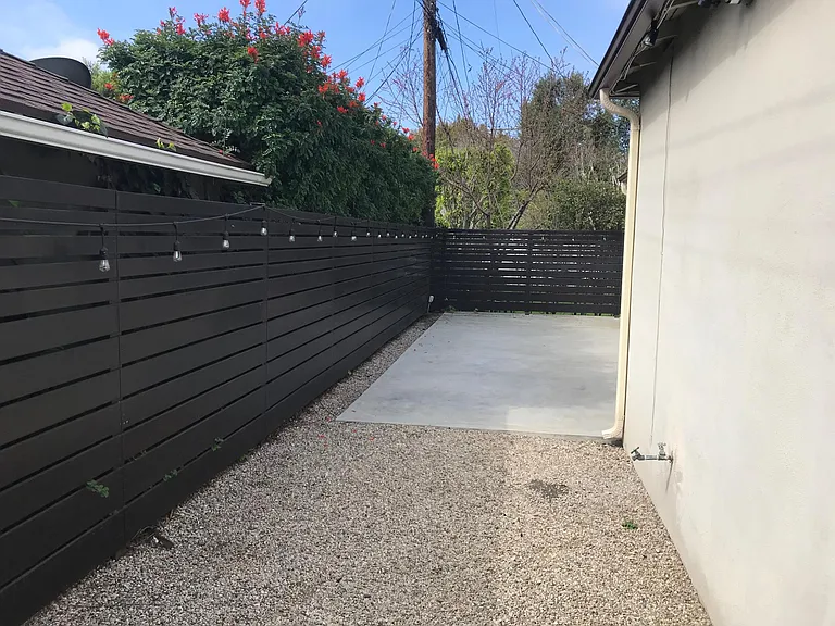 11336 Montana Ave — Photo 54