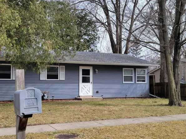 7811 Randy Rd, Machesney Park, IL 61115