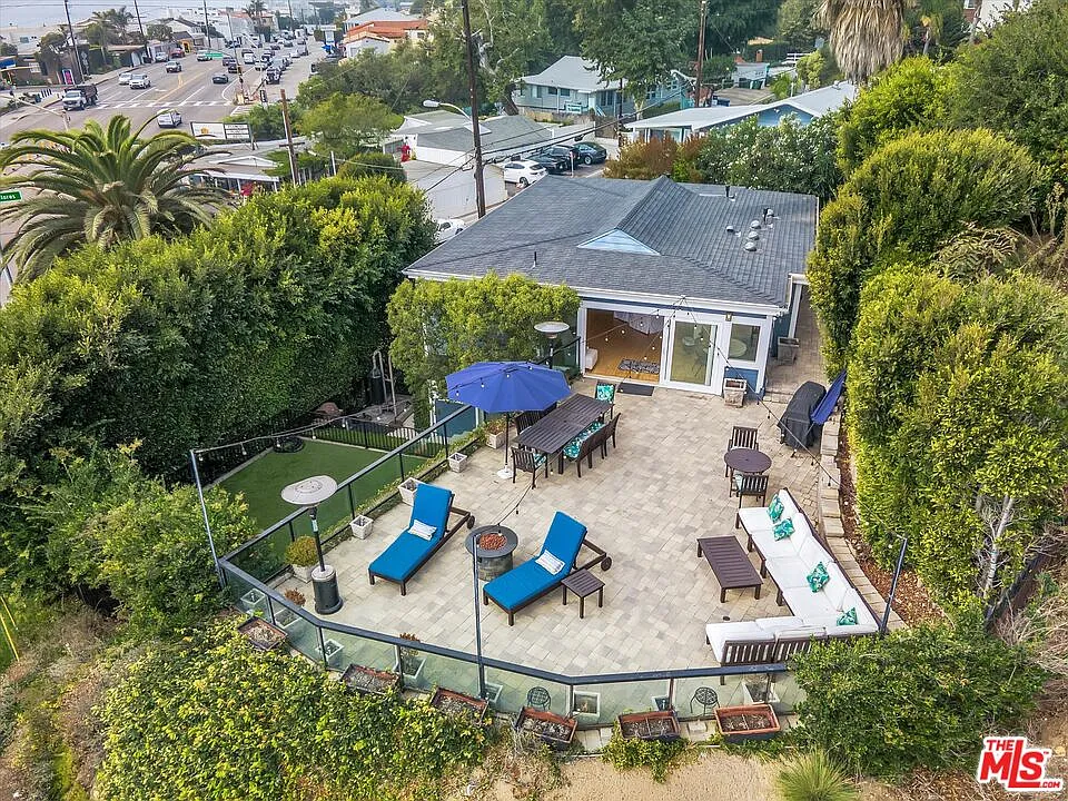 3966 Las Flores Canyon Rd