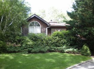 652 Hands Creek Rd, East Hampton, NY 11937