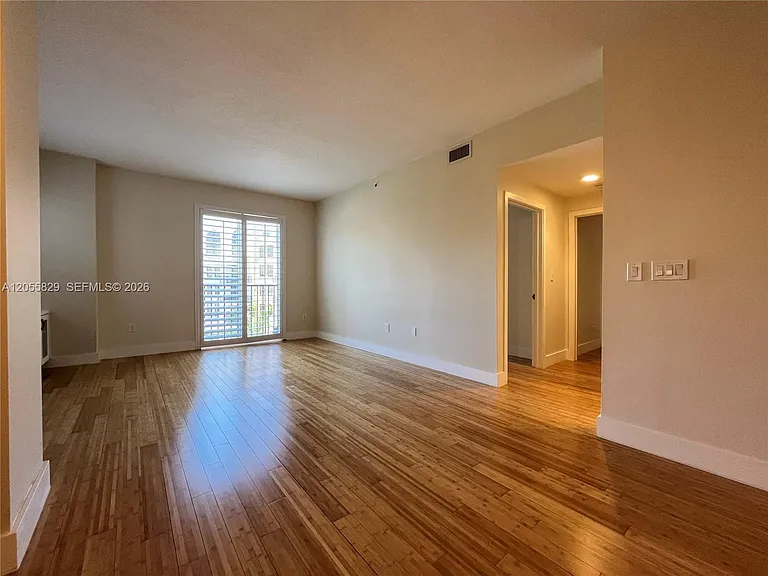10 Aragon Ave #614 — Photo 8