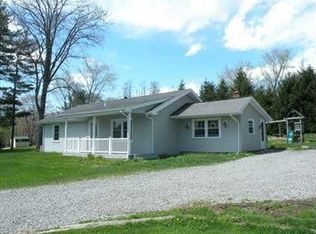 1263 Barkeyville Rd, Grove City, PA 16127