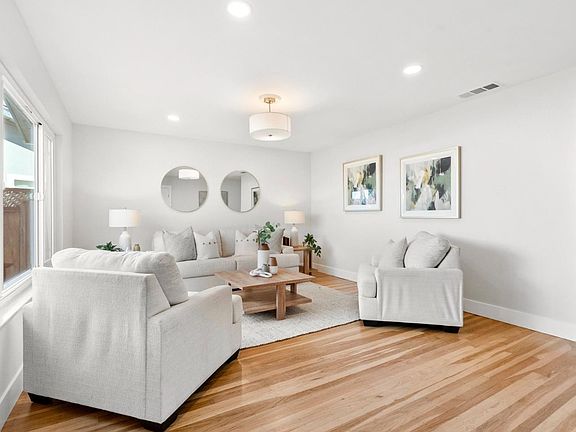 5th image of 790 Nuttal Oak Ct