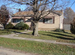 501 S Chestnut St, New London, IA 52645
