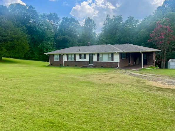 317 Ebenezer Rd, West Union, SC 29696