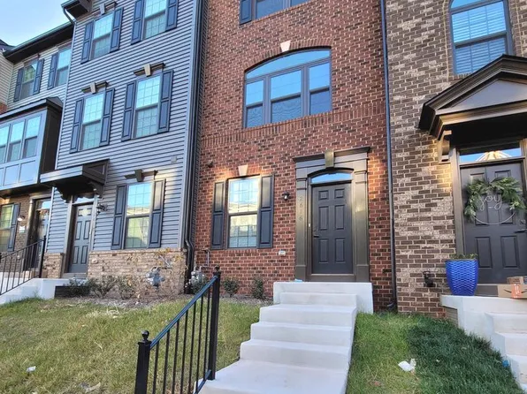 2616 Velocity Rd, Herndon, VA 20171