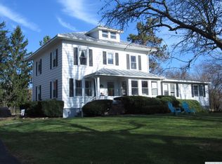 17 Homestead Ln, Claverack, NY 12513