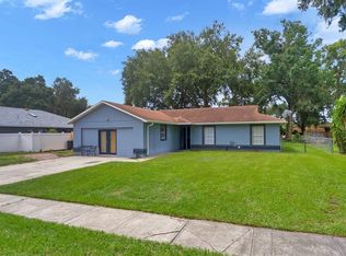 906 English Oaks Ct, Kissimmee, FL 34744