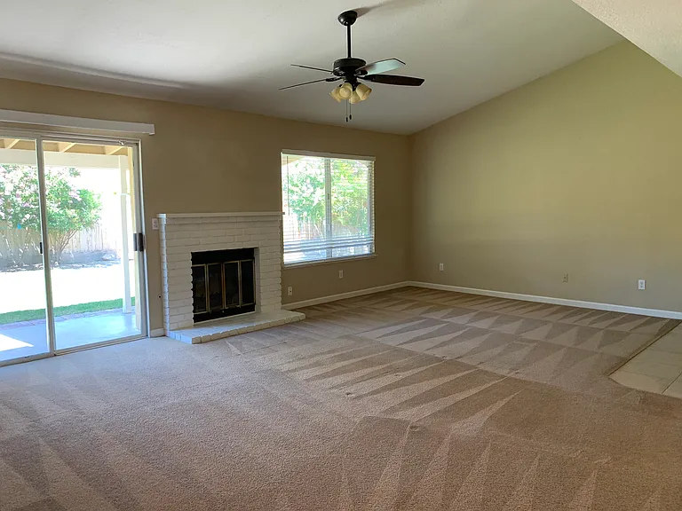 445 Magnolia Ln — Photo 7