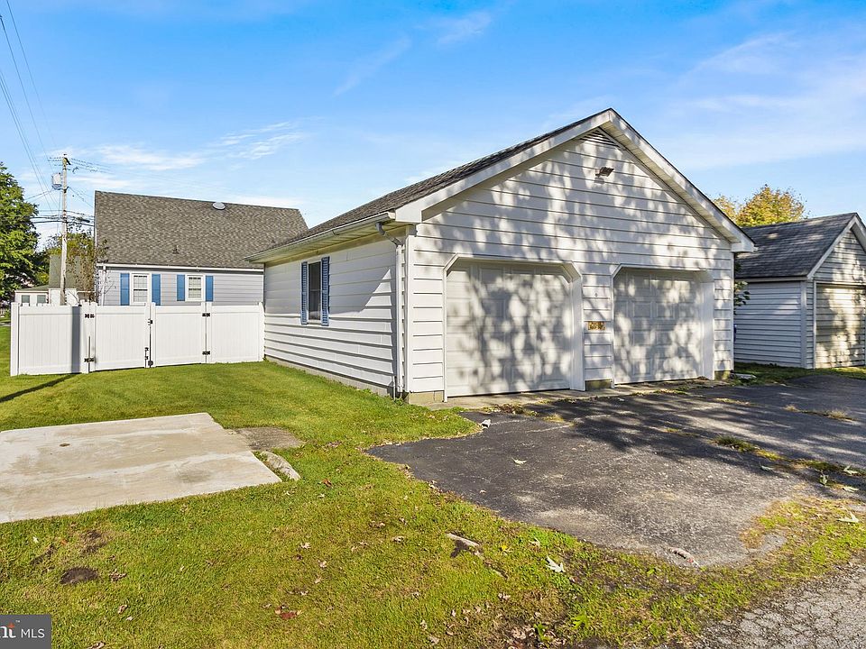 206 Delaware Ave, Harrington, DE 19952 Zillow