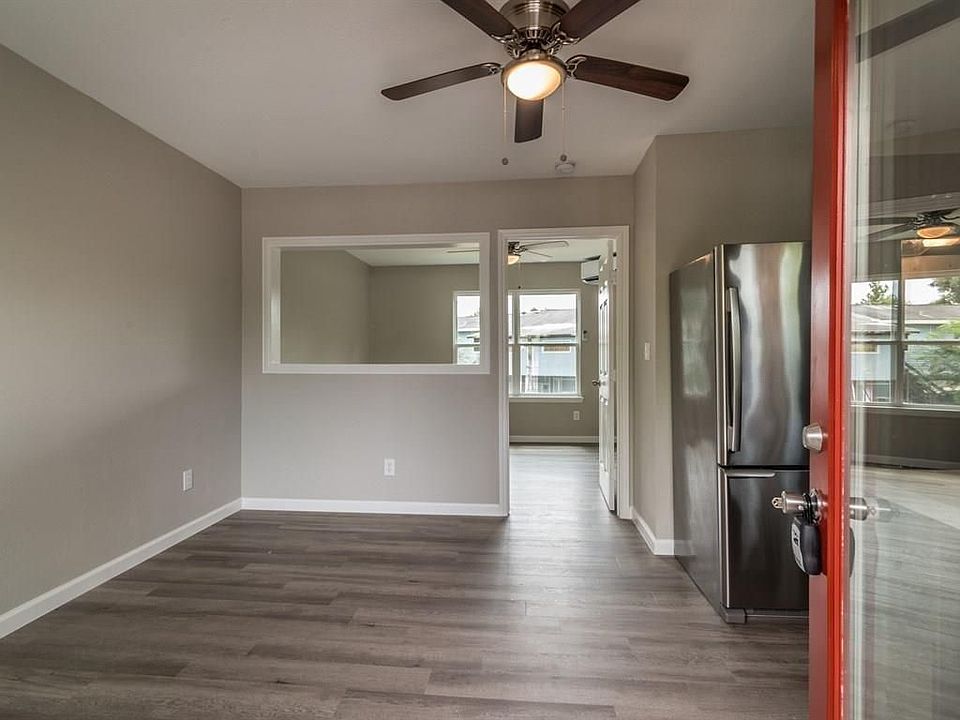 1st image of 1819 Cove Park Dr