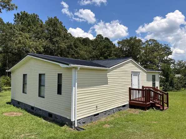 238 Hartsfield Rd, Hartsfield, GA 31756