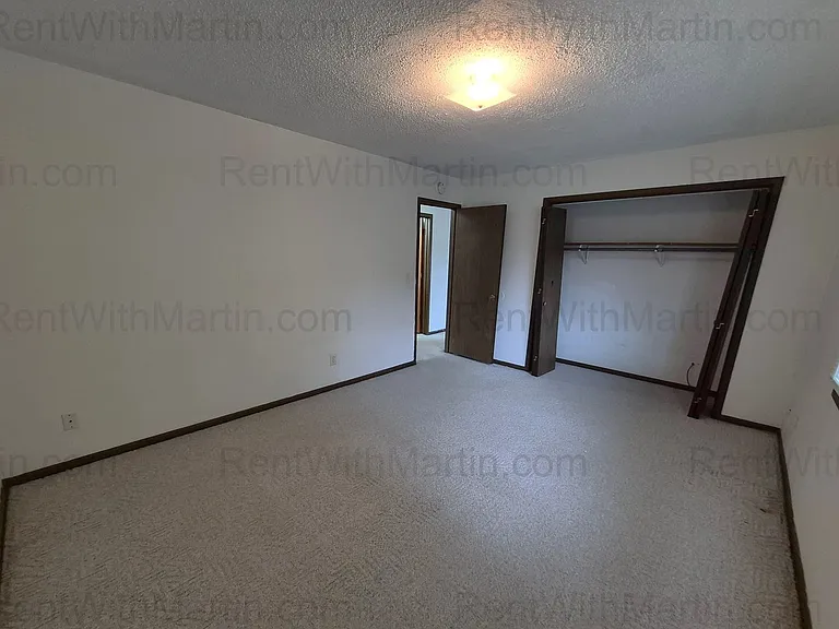 3853 Paige Dr — Photo 6