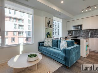 3100 Keele St #335, Toronto, ON M3M 0E1