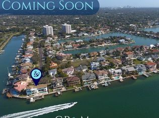 2873 Seabreeze Dr S, Gulfport, FL 33707