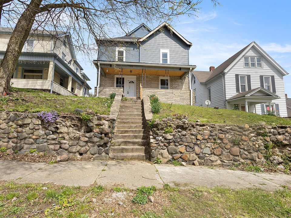 1st image of 512 W 2nd St