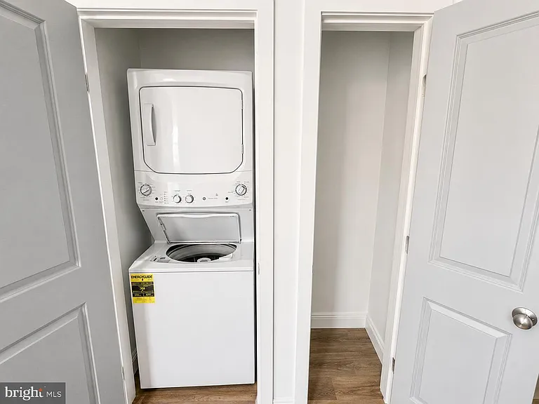 322 Vine St #2D — Photo 11
