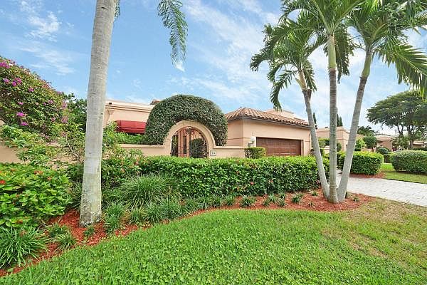 Home For Sale In Deer Creek