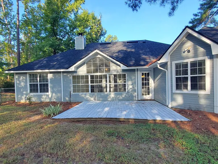 2403 Spring Valley Cir — Photo 12