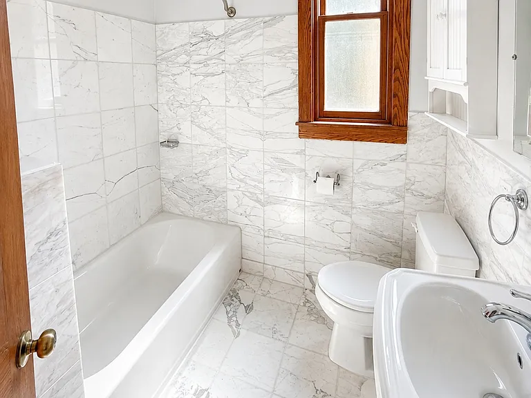 1926 W Warner Ave #2 — Photo 7