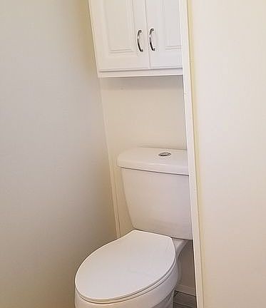 4th image of 2726 Green Acre Dr