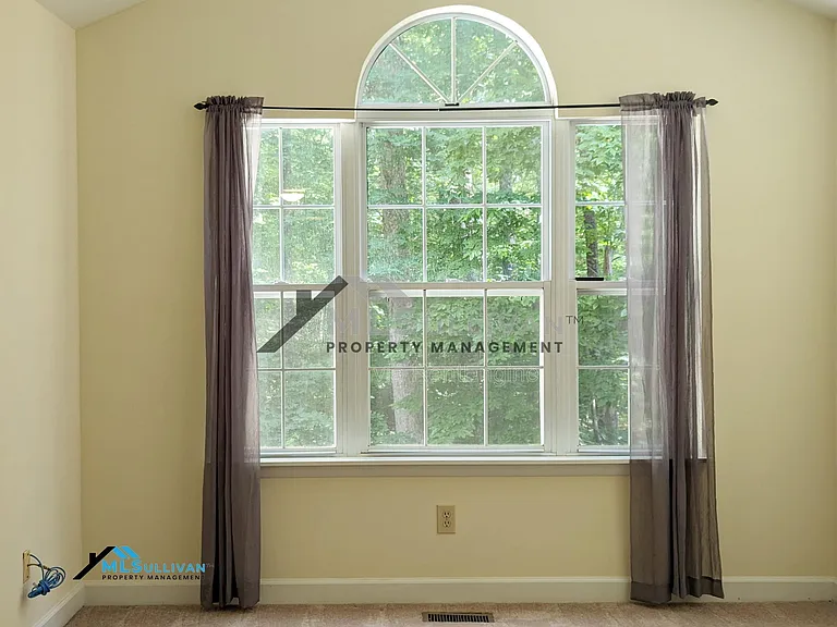 419 Summerwalk Cir — Photo 11