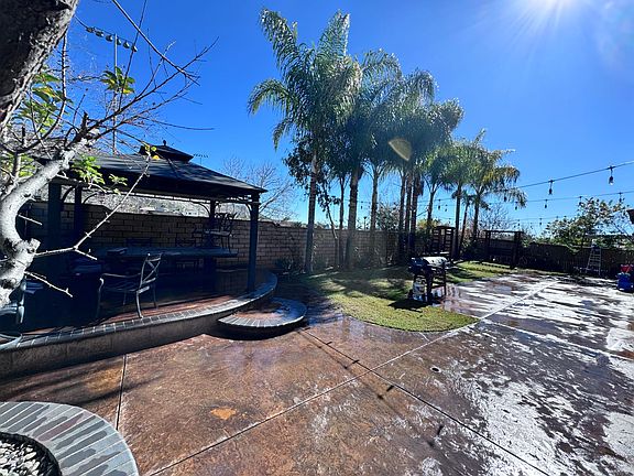 2nd image of 9786 Casmalia Ct