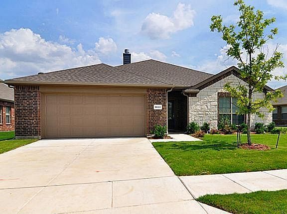3rd image of 5611 Lincolnwood Dr