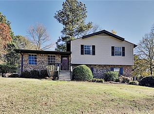 6702 Cambridge Dr, Rex, GA