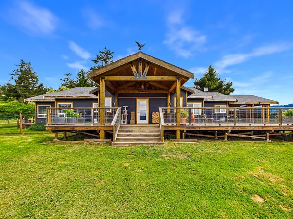 549 Brown Rd, Myers Flat, CA 95554